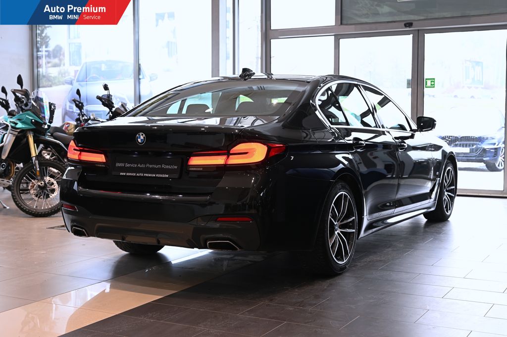 520i