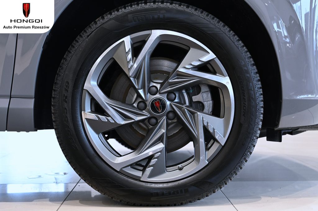 Hongqi HS3 1.5 T