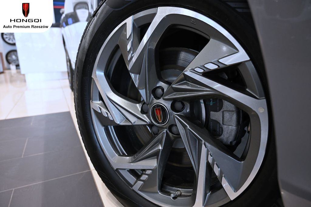 Hongqi HS3 1.5 T