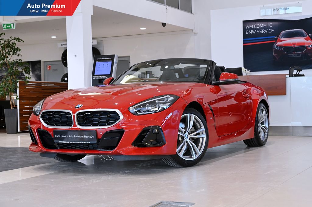 Z4 sDrive20i