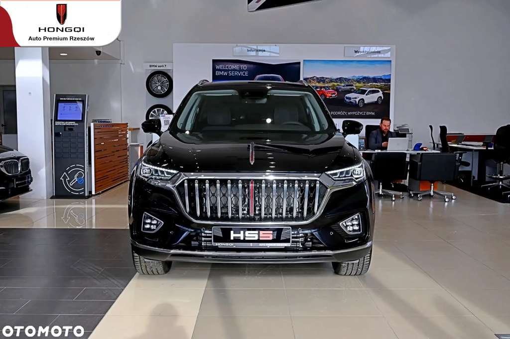 Hongqi HS5