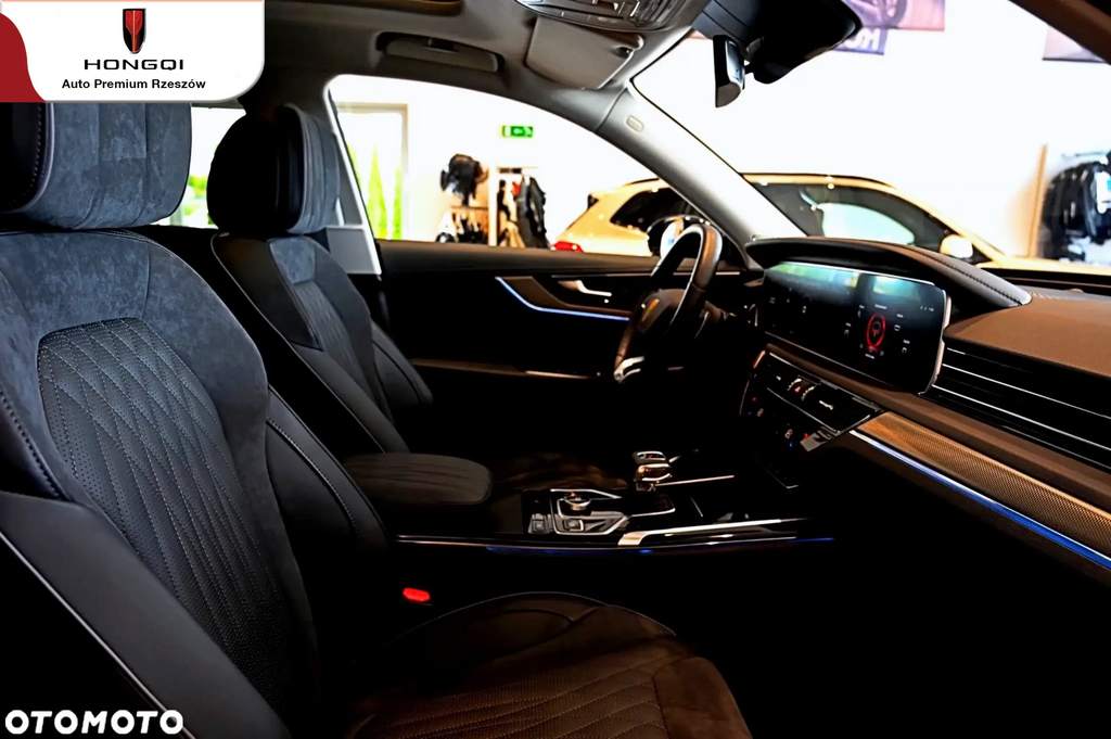 Hongqi HS5