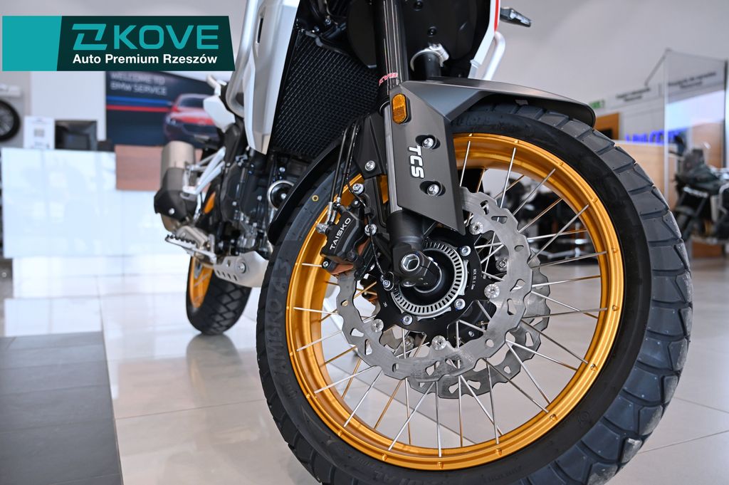 Kove 800X Touring