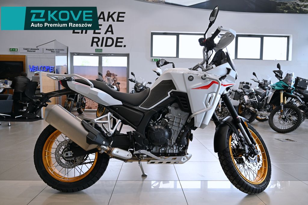 Kove 800X Touring