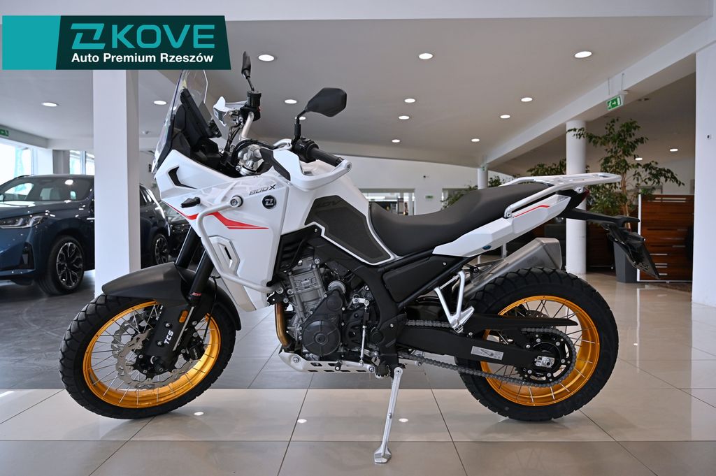 Kove 800X Touring