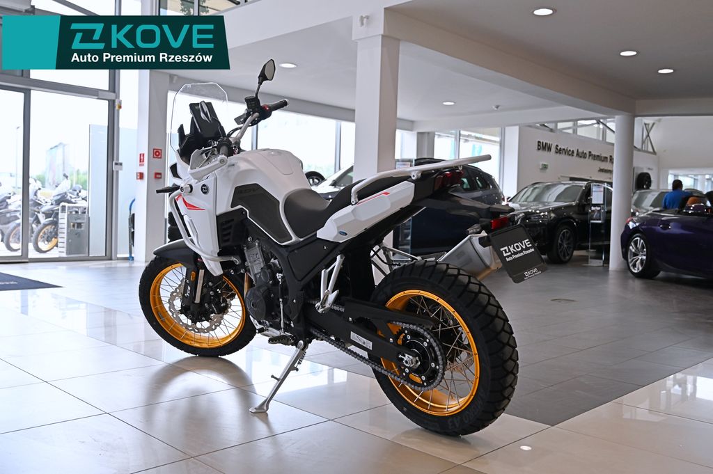 Kove 800X Touring