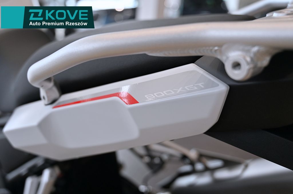 Kove 800X Touring