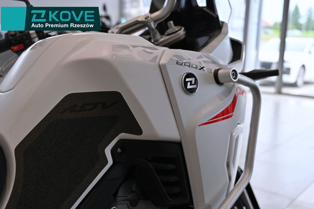 Kove 800X Touring