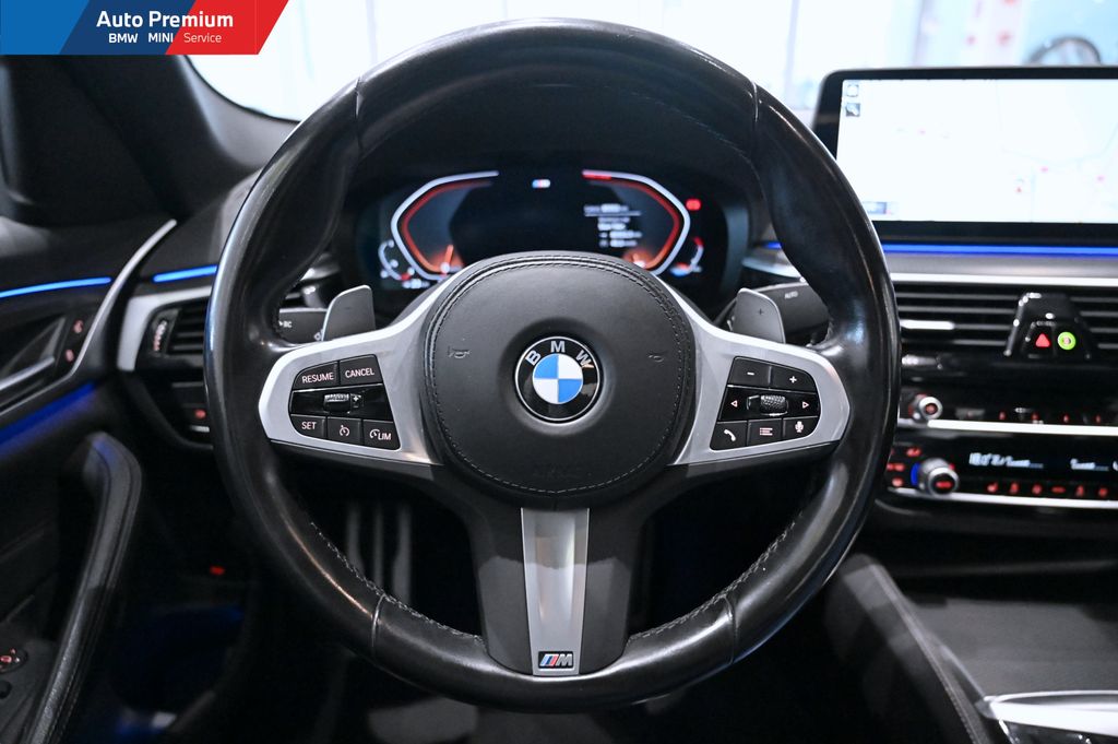 BMW Seria 5 G30 520I A benzyna