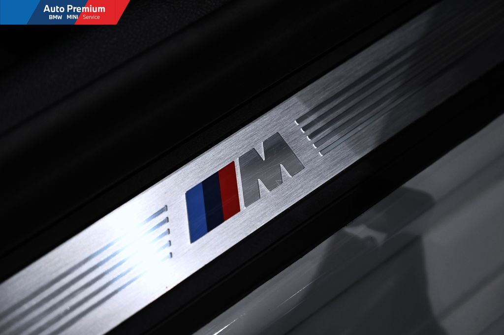 BMW Seria 5 G30 520I A benzyna
