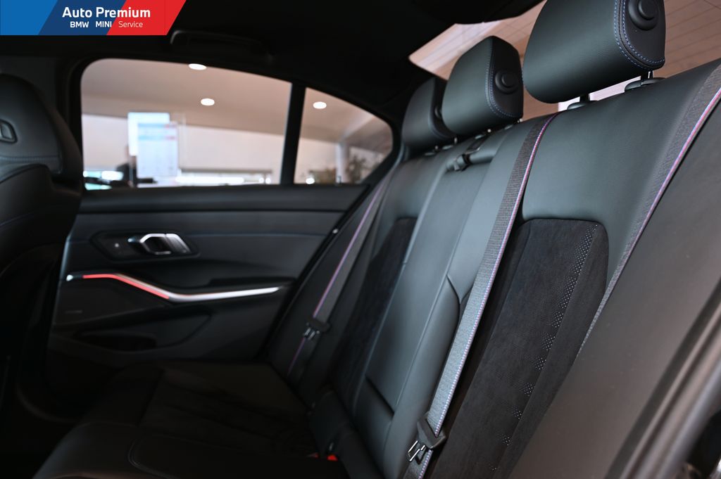 BMW Seria 3 G20 330i xDrive Sedan benzyna