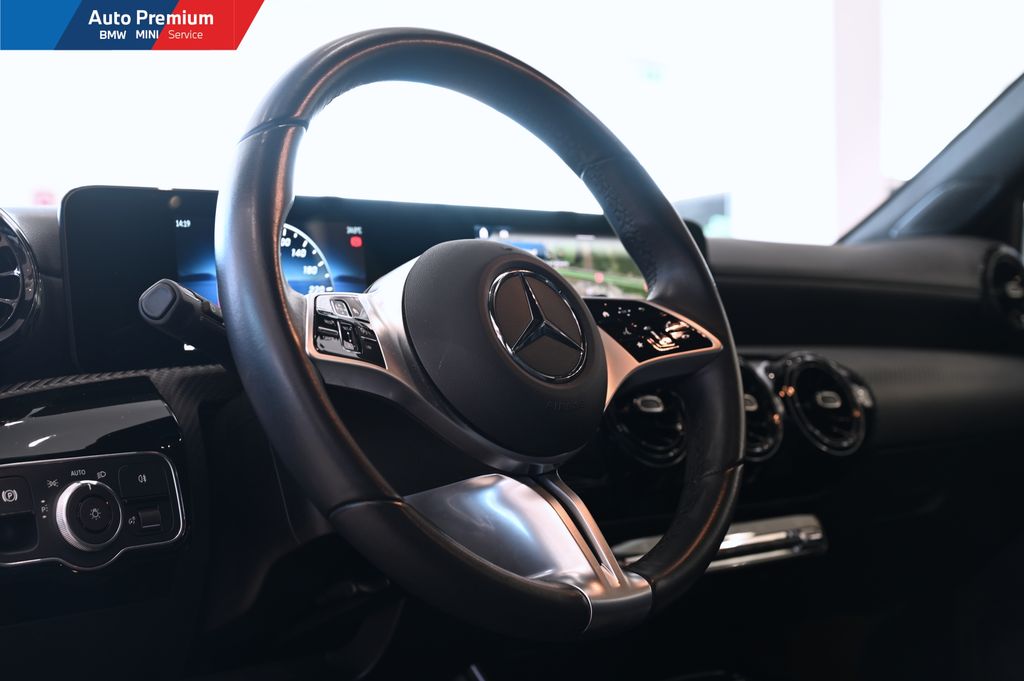 Mercedes-Benz A 180d