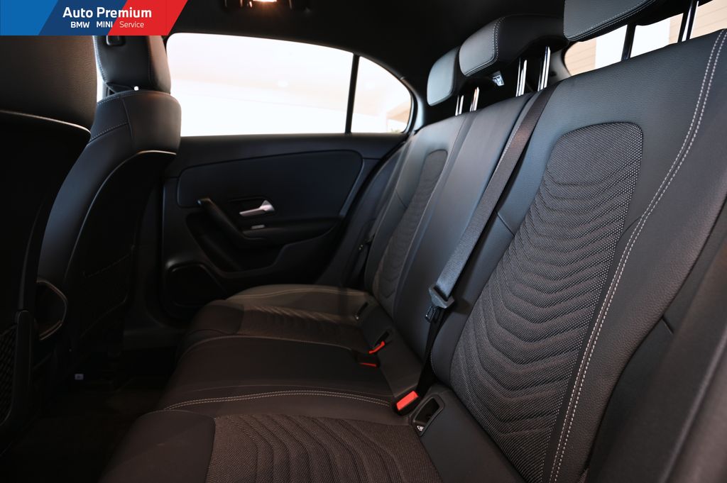 Mercedes-Benz A 180d