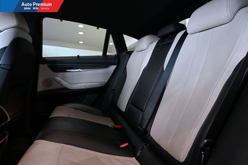 X6 M50d