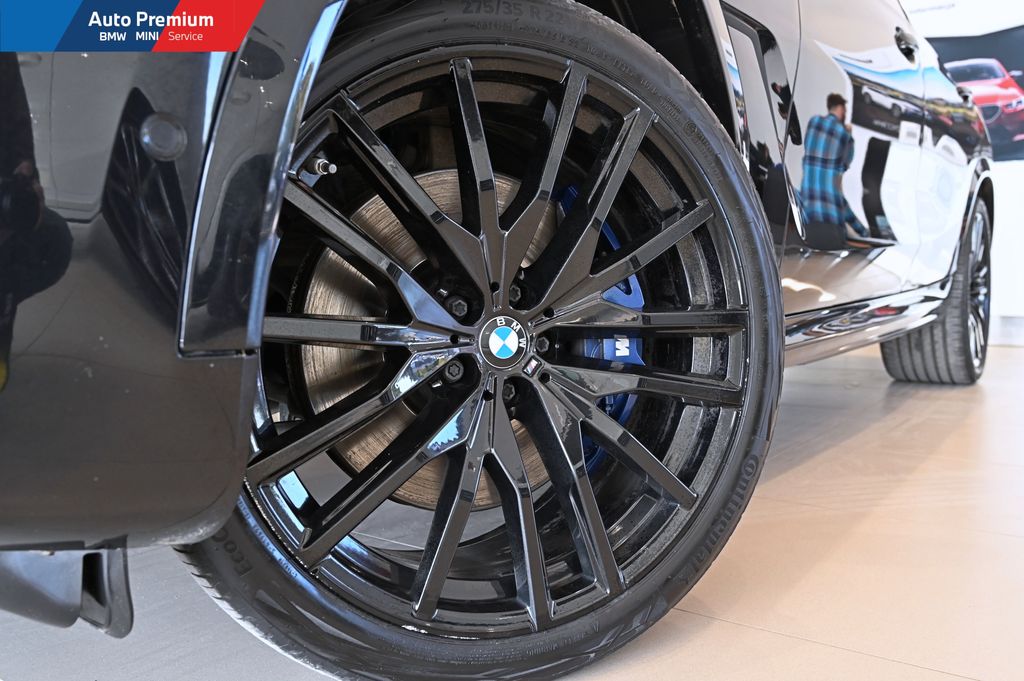 X6 M50i