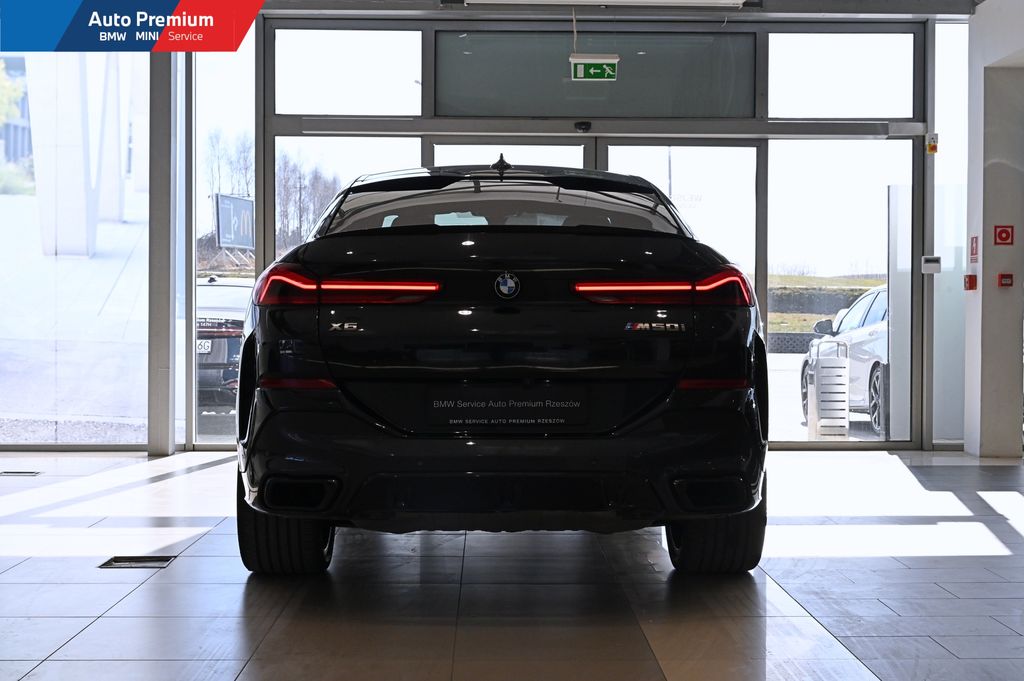 X6 M50i