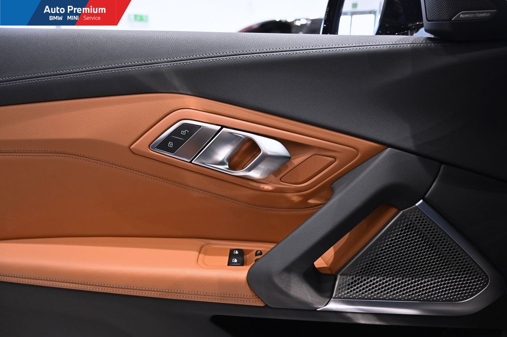 Z4 sDrive20i