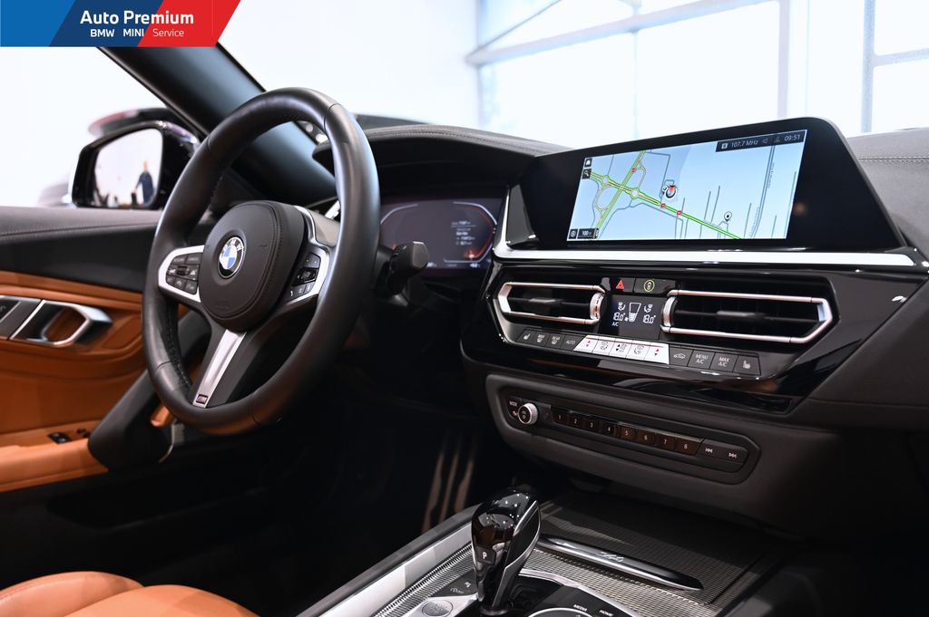 Z4 sDrive20i