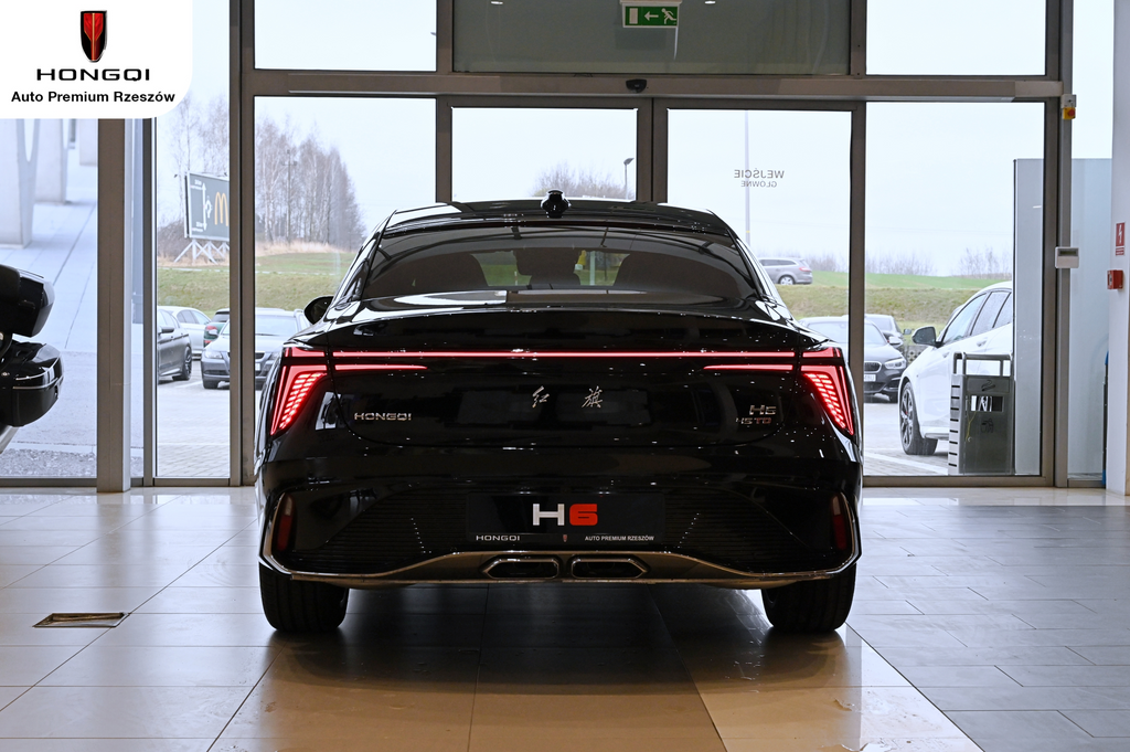 Hongqi H6