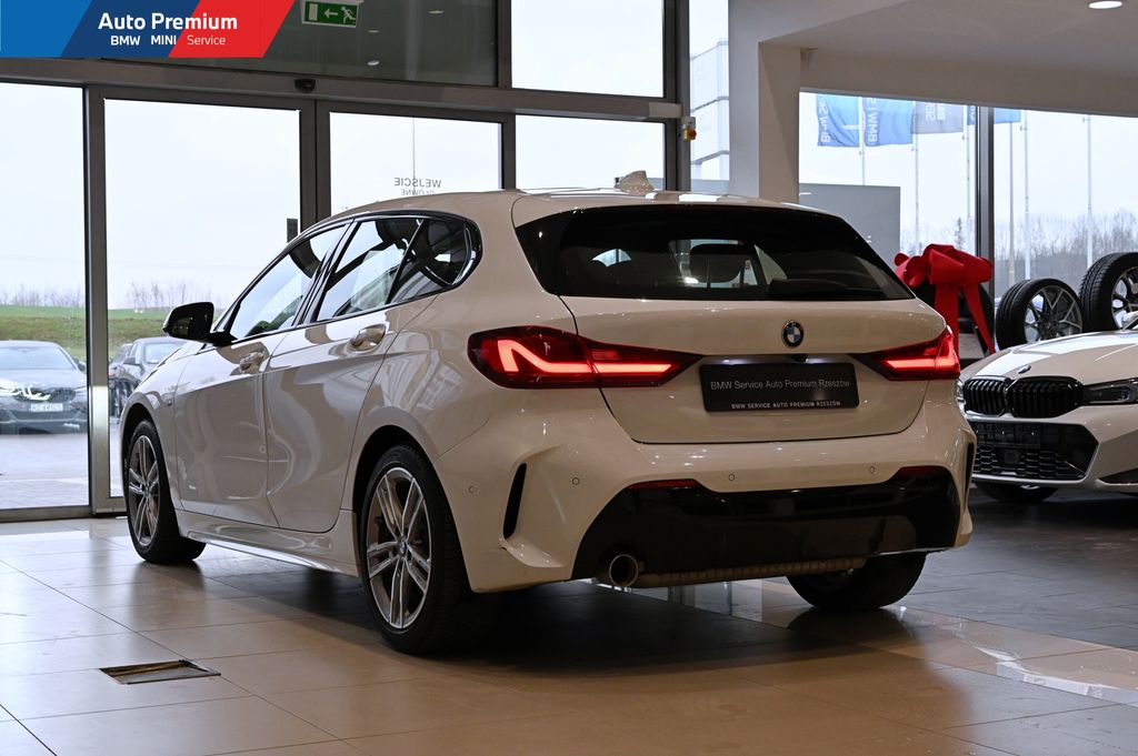 118i