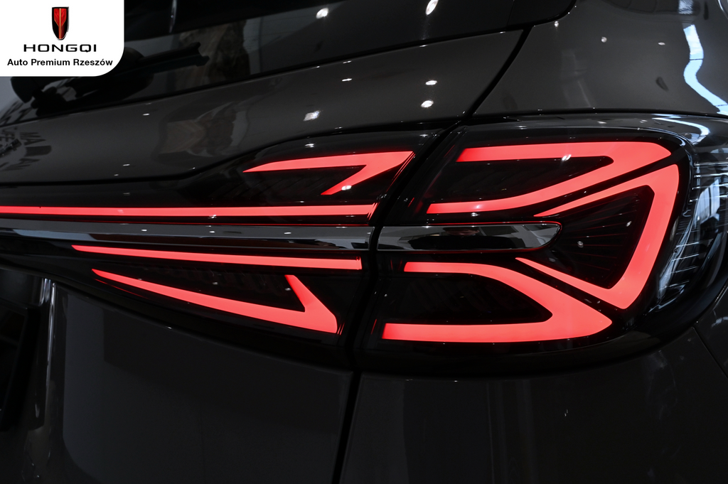 Hongqi HS5 2.0T AT 4WD
