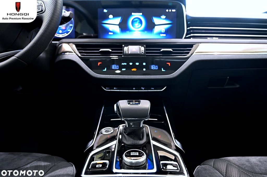 Hongqi HS5 2.0T AT 4WD