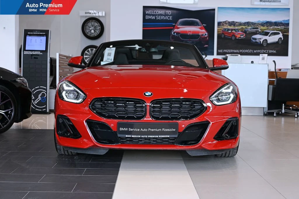 Z4 sDrive20i