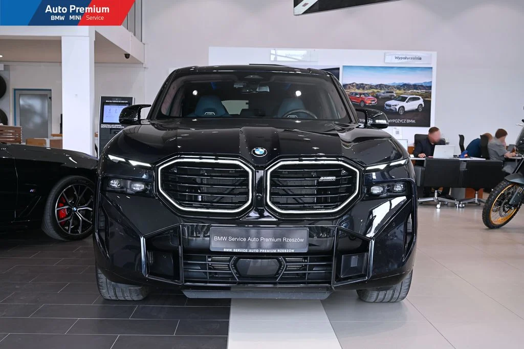 BMW XM