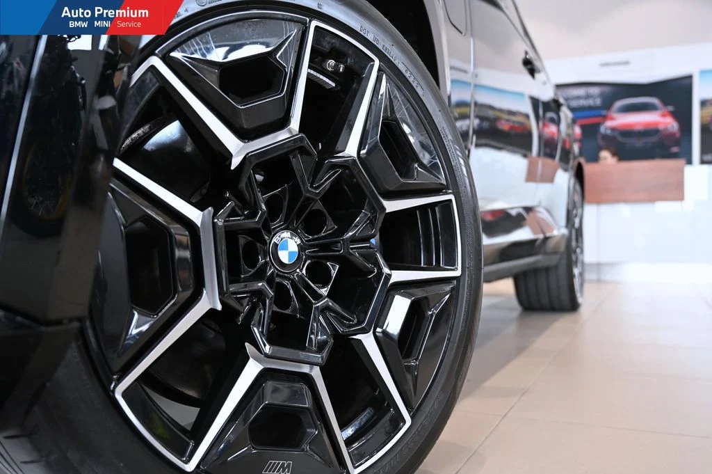 BMW XM