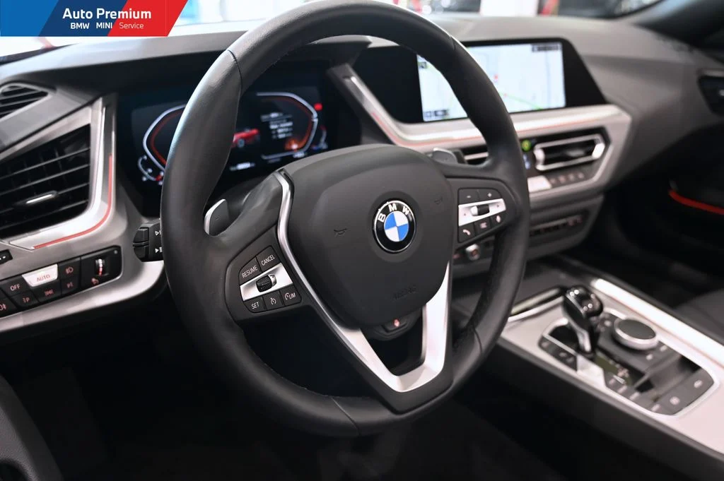 Z4 sDrive20i