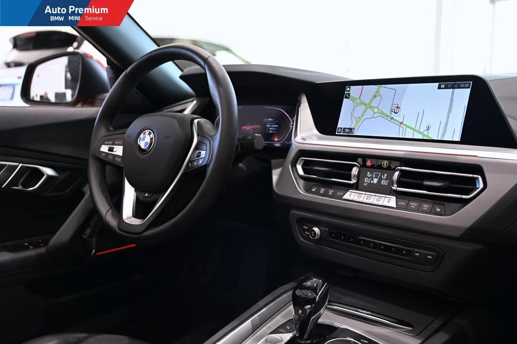Z4 sDrive20i