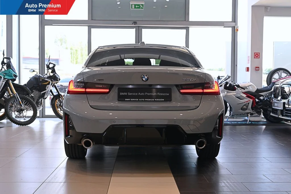 320i xDrive