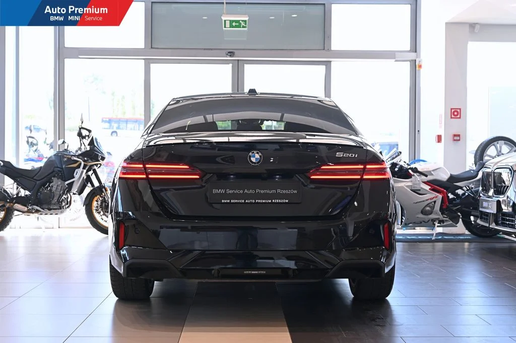 520i