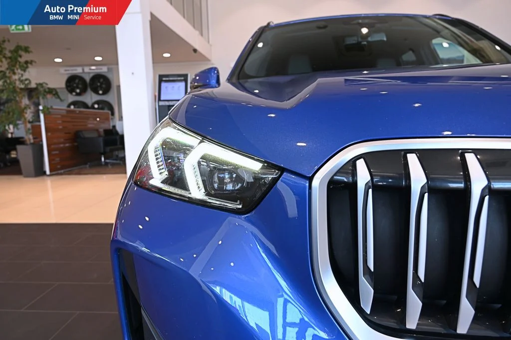 X1 xDrive23i