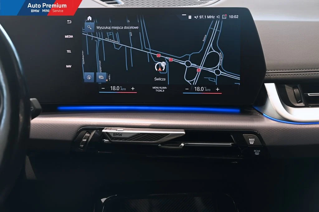 X1 xDrive23i
