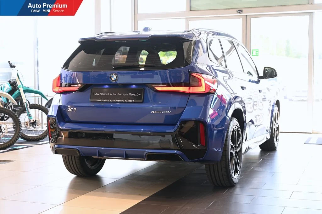 X1 xDrive23i