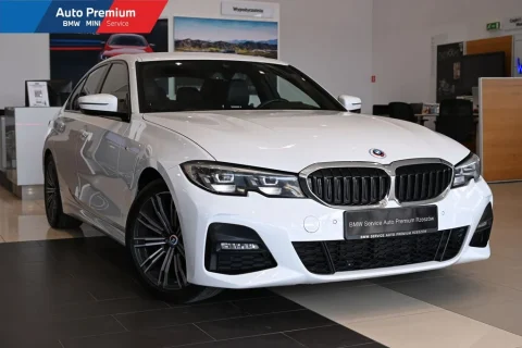 318i