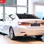 318i