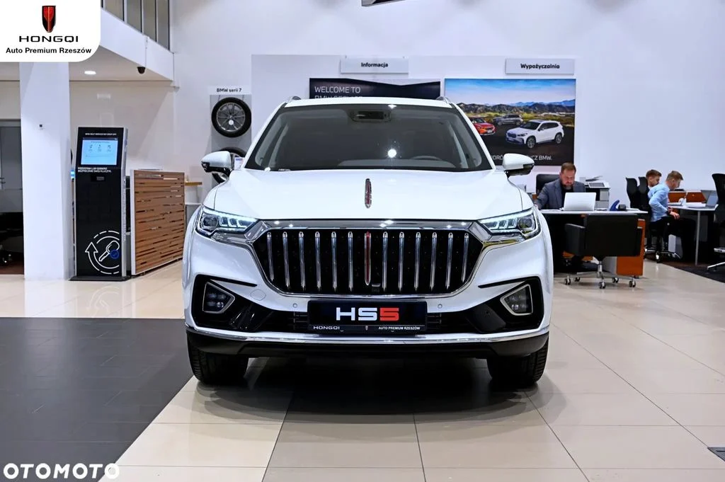 Hongqi HS5