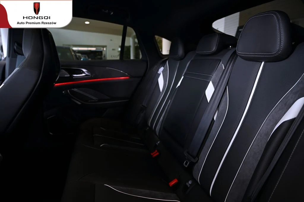 Hongqi H6