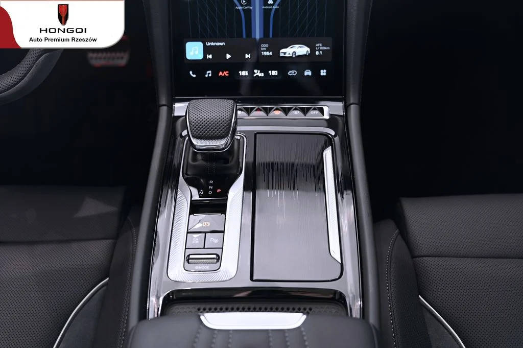 Hongqi H6
