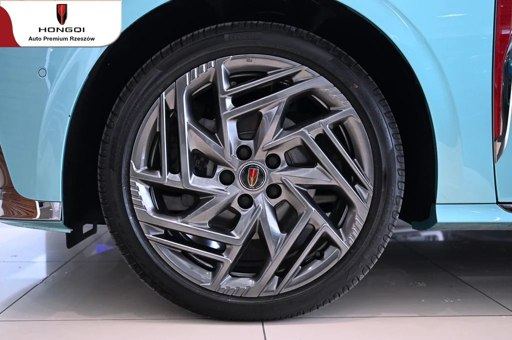 Hongqi H6