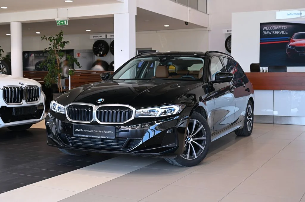 318i Touring