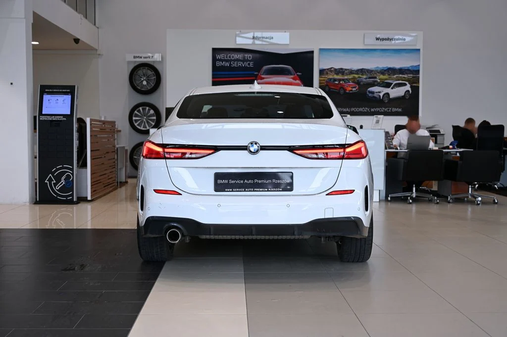 218i