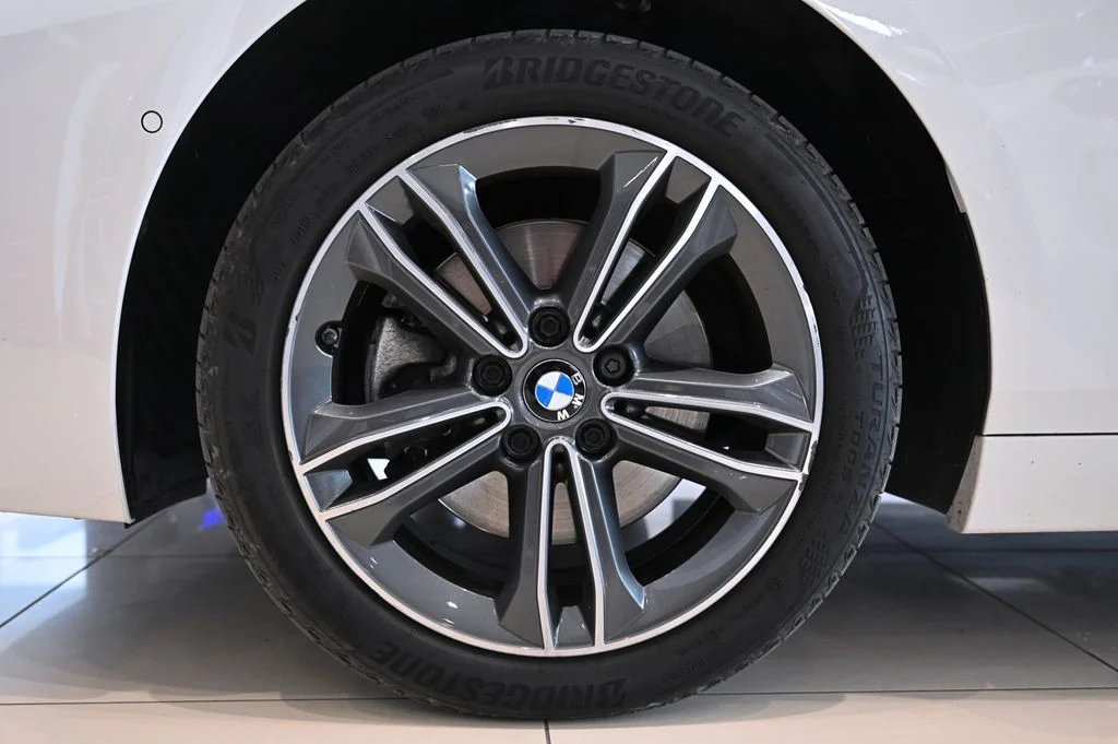218d