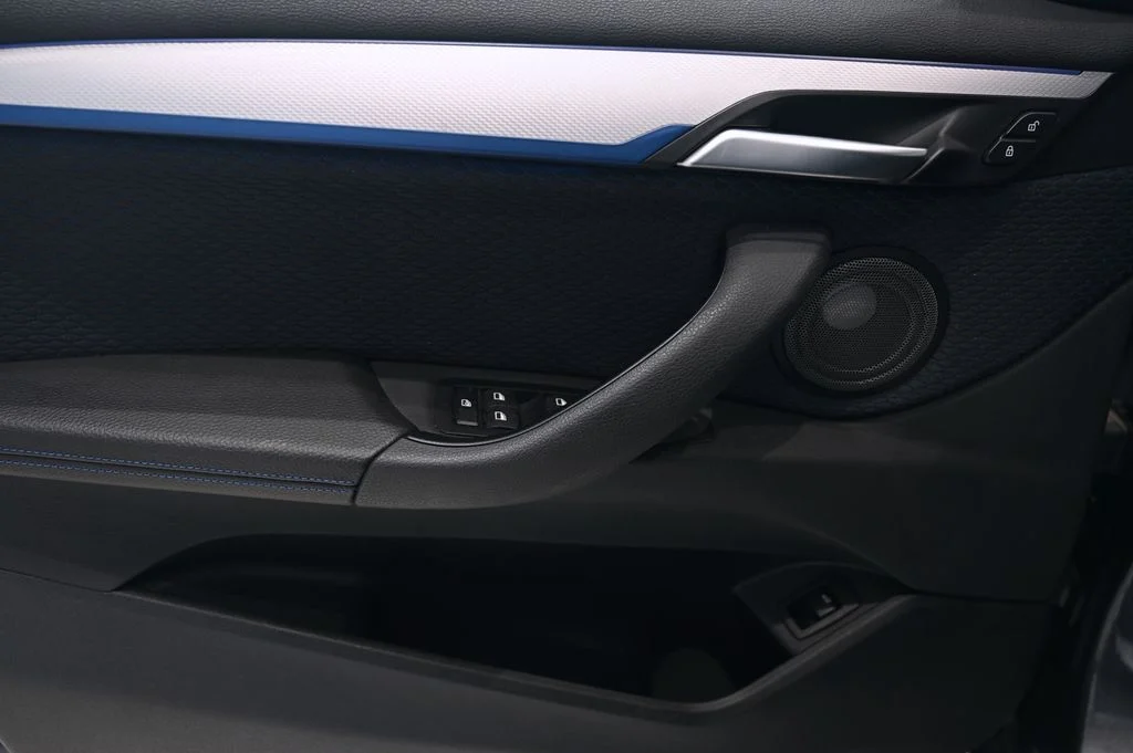 X1 sDrive 18i
