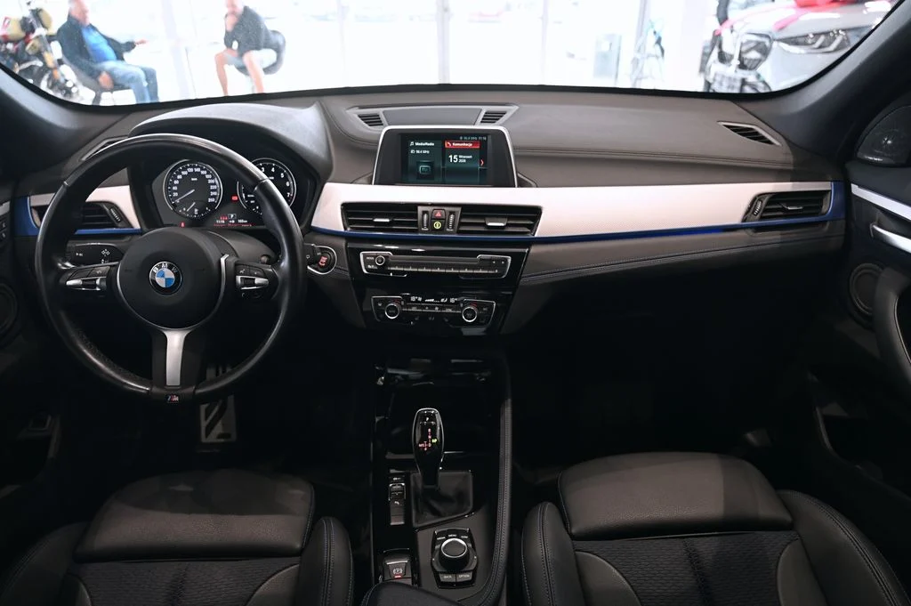 X1 sDrive 18i