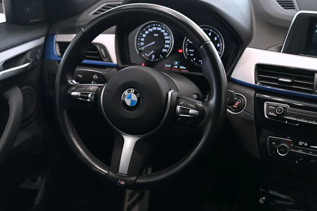 X1 sDrive 18i