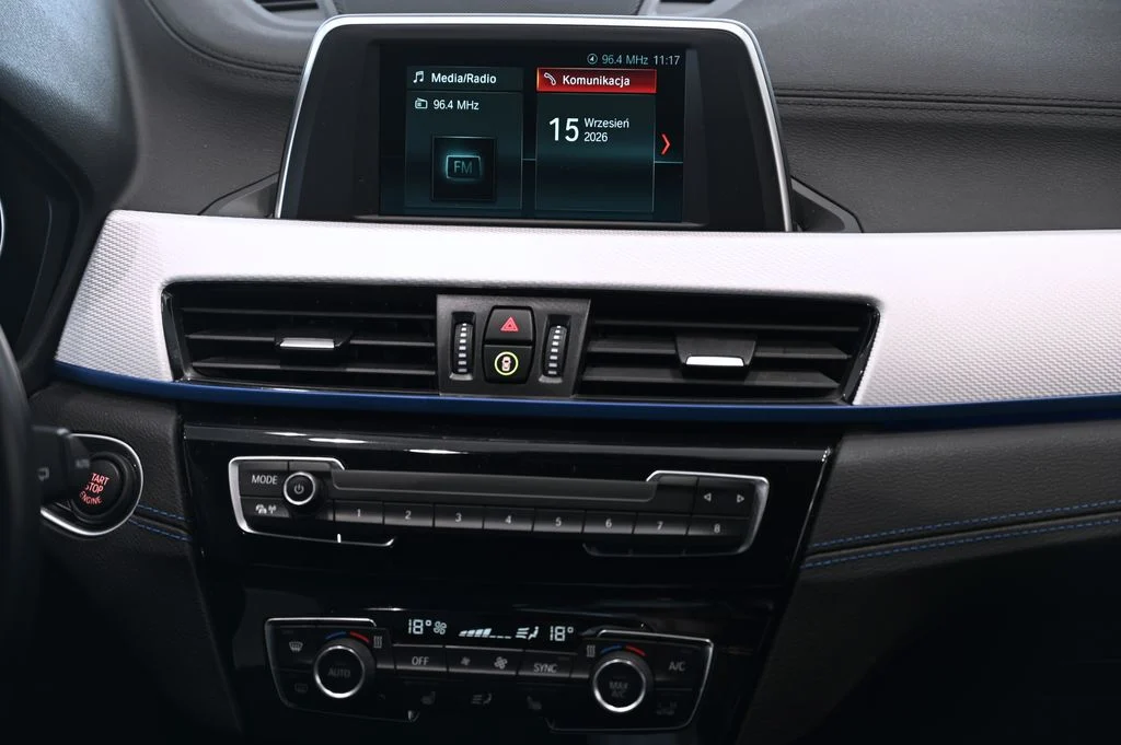 X1 sDrive 18i