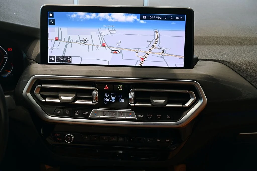 X4 xDrive20i